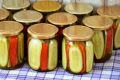 Огурцы с перцем на зиму: Простой рецепт для праздничного стола