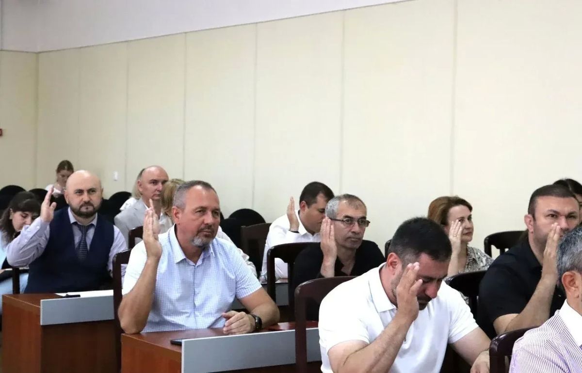 В Майкопе прошло заседание городского Совета народных депутатов В Майкопе прошло заседание городского Совета народных депутатов