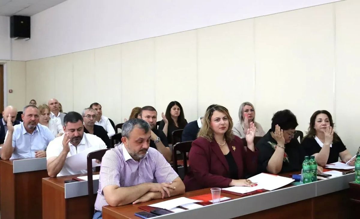 В Майкопе прошло заседание городского Совета народных депутатов В Майкопе прошло заседание городского Совета народных депутатов