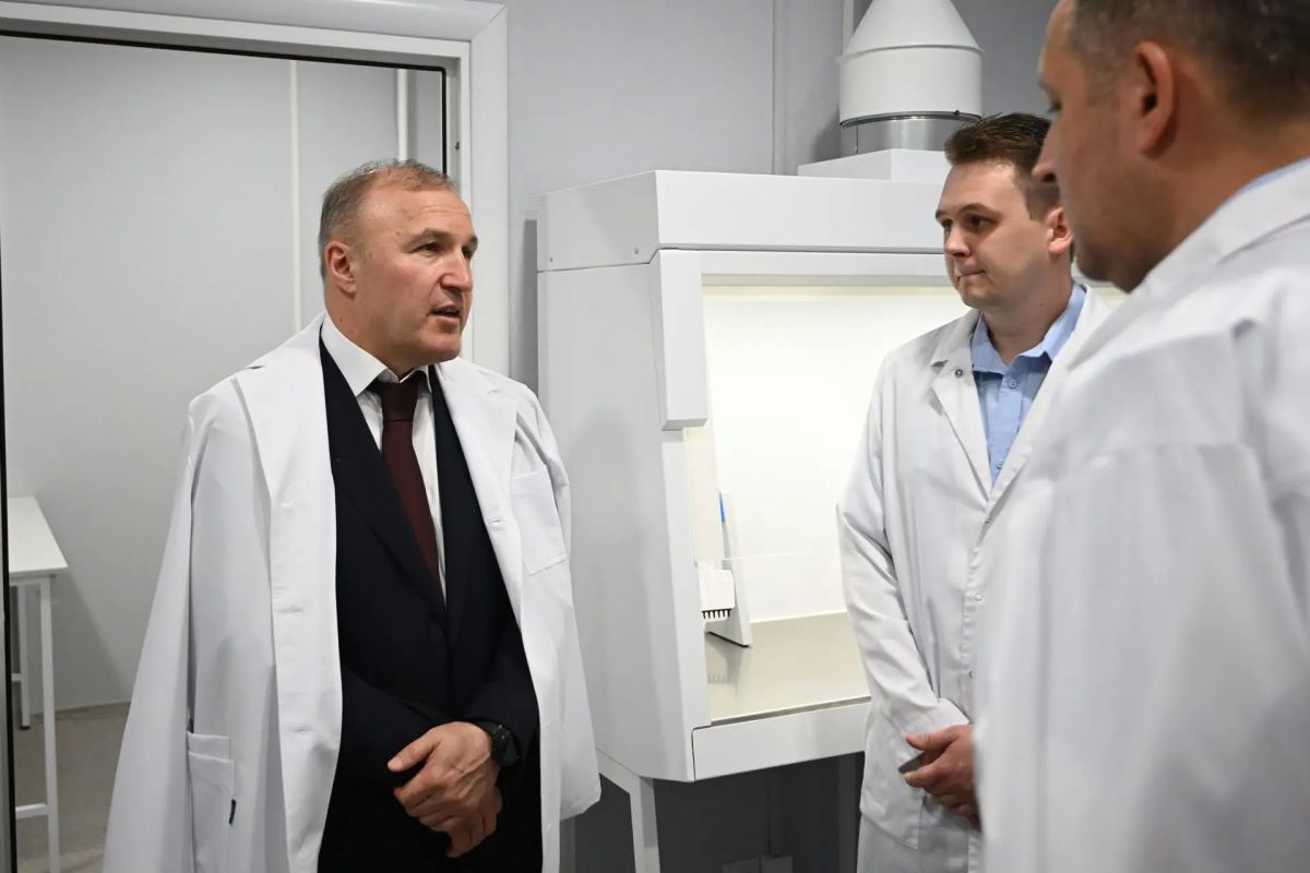 Мурат Кумпилов: В Адыгее открылась ДНК-лаборатория Министерства внутренних дел Мурат Кумпилов: В Адыгее открылась ДНК-лаборатория Министерства внутренних дел
