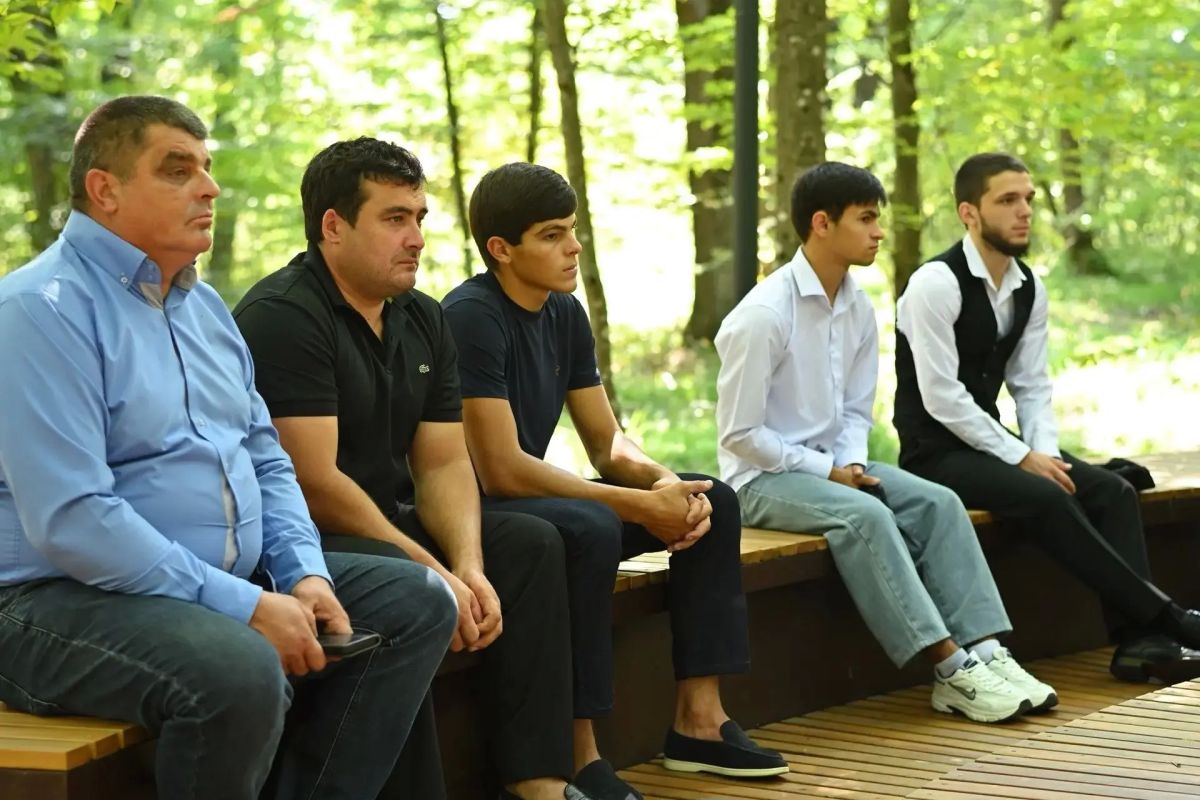 Мурат Кумпилов обсудил развитие спорта с атлетами и тренерами Адыгеи Мурат Кумпилов обсудил развитие спорта с атлетами и тренерами Адыгеи