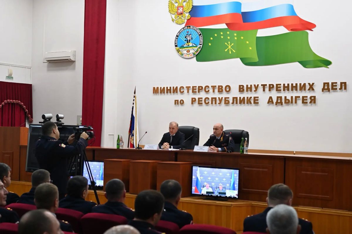 Мурат Кумпилов: Принял участие в представлении коллективу МВД по РА нового министра внутренних дел по Республики Адыгея Мурат Кумпилов: Принял участие в представлении коллективу МВД по РА нового министра внутренних дел по Республики Адыгея