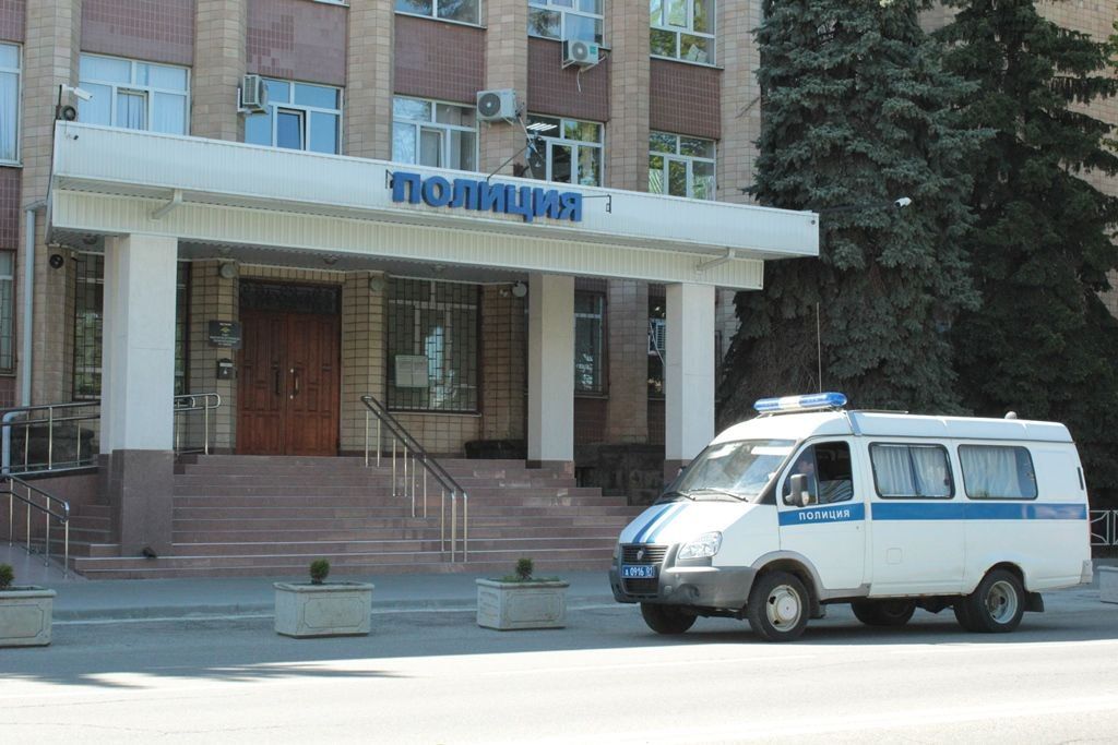 За сутки в органы внутренних дел Адыгеи поступило около 230 заявлений и сообщений от граждан За сутки в органы внутренних дел Адыгеи поступило около 230 заявлений и сообщений от граждан