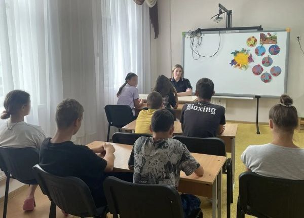 Накануне в дежурную часть отдела МВД России по городу Майкопу обратилась 77-летняя местная жительница, в отношении которой были совершены мошеннические действия Накануне в дежурную часть отдела МВД России по городу Майкопу обратилась 77-летняя местная жительница, в отношении которой были совершены мошеннические действия