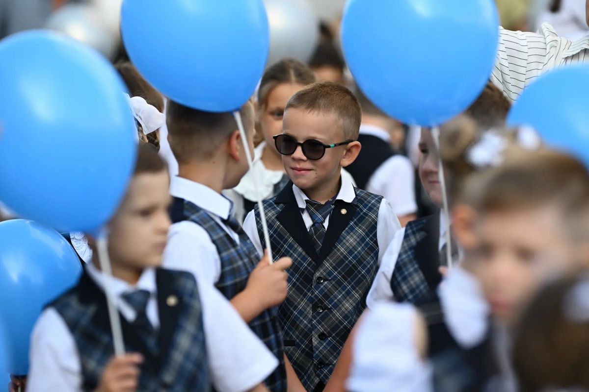 Мурат Кумпилов: За год работы школа № 1 показала и высокое качество подготовки детей по общеобразовательной программе: по итогам 2025-2026 учебного года здесь насчитывается 52 отличника Мурат Кумпилов: За год работы школа № 1 показала и высокое качество подготовки детей по общеобразовательной программе: по итогам 2025-2026 учебного года здесь насчитывается 52 отличника