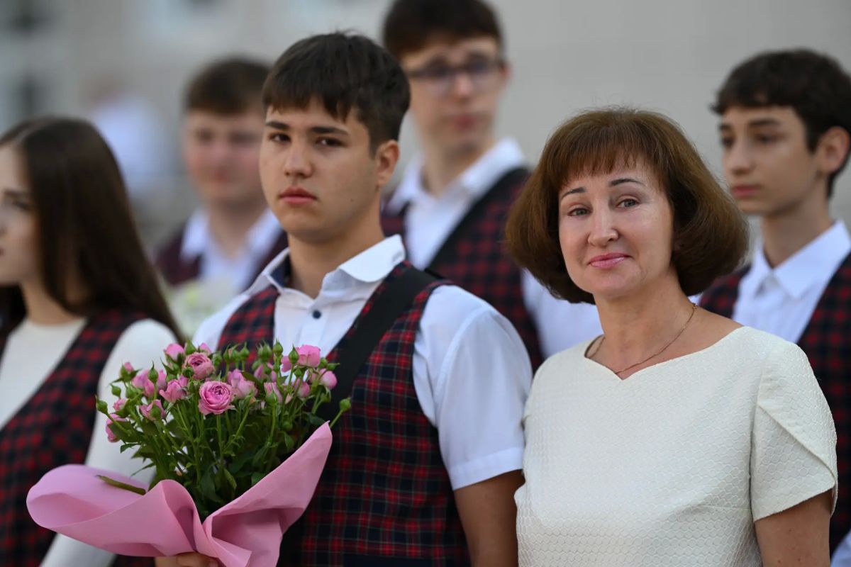 Мурат Кумпилов: За год работы школа № 1 показала и высокое качество подготовки детей по общеобразовательной программе: по итогам 2025-2026 учебного года здесь насчитывается 52 отличника Мурат Кумпилов: За год работы школа № 1 показала и высокое качество подготовки детей по общеобразовательной программе: по итогам 2025-2026 учебного года здесь насчитывается 52 отличника