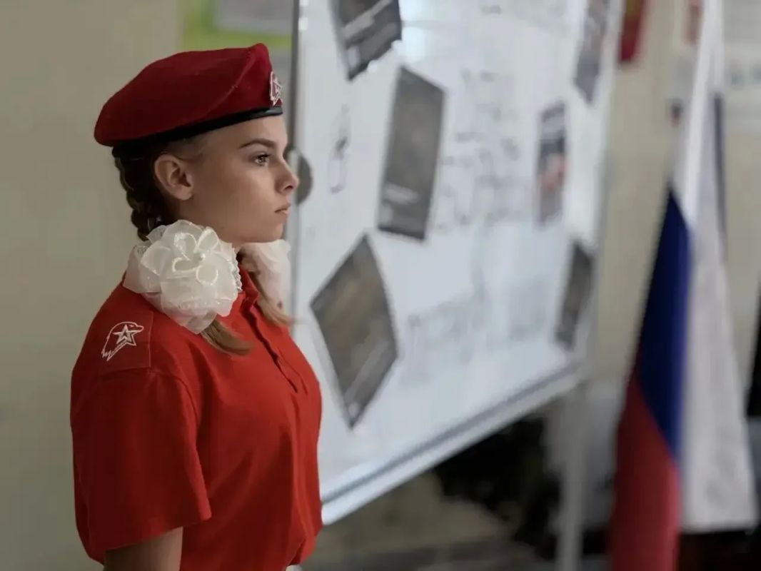 В майкопских школах проходят мероприятия, посвященные Дню солидарности в борьбе с терроризмом В майкопских школах проходят мероприятия, посвященные Дню солидарности в борьбе с терроризмом