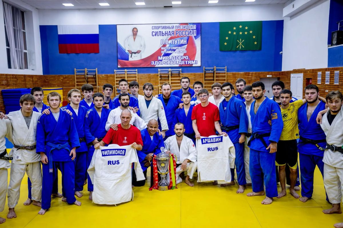Мурат Кумпилов: Кубок России по футболу – в Адыгее! Мурат Кумпилов: Кубок России по футболу – в Адыгее!