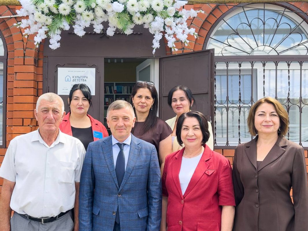 В Вольненской сельской библиотеке-филиале №2 Кошехабльского района начал работу детский культурно-просветительский центр «Литературный калейдоскоп» В Вольненской сельской библиотеке-филиале №2 Кошехабльского района начал работу детский культурно-просветительский центр «Литературный калейдоскоп»