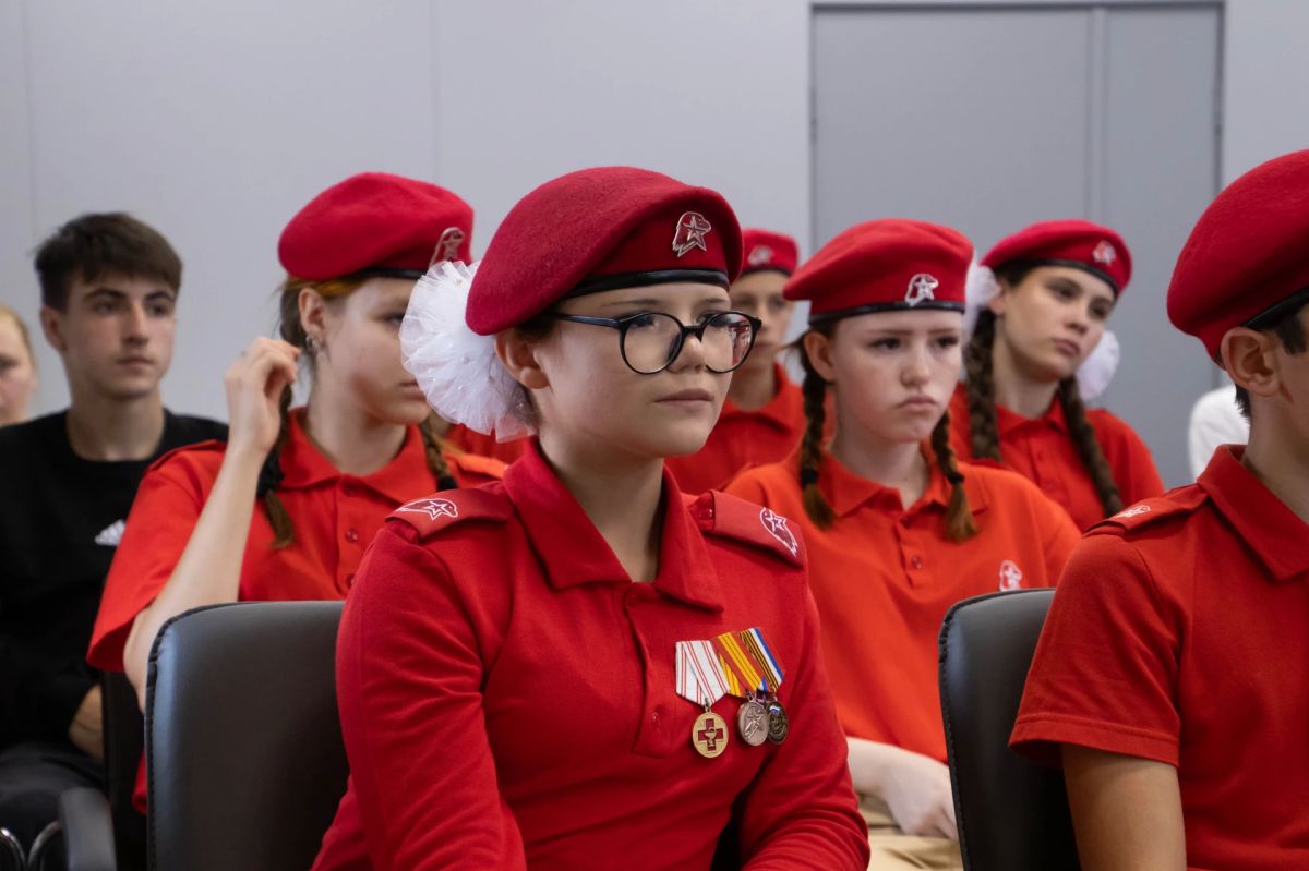 Важна твоя позиция!. Накануне состоялась встреча с Уполномоченным по правам человека в Республике Адыгея Михаилом Шебанец Важна твоя позиция!. Накануне состоялась встреча с Уполномоченным по правам человека в Республике Адыгея Михаилом Шебанец