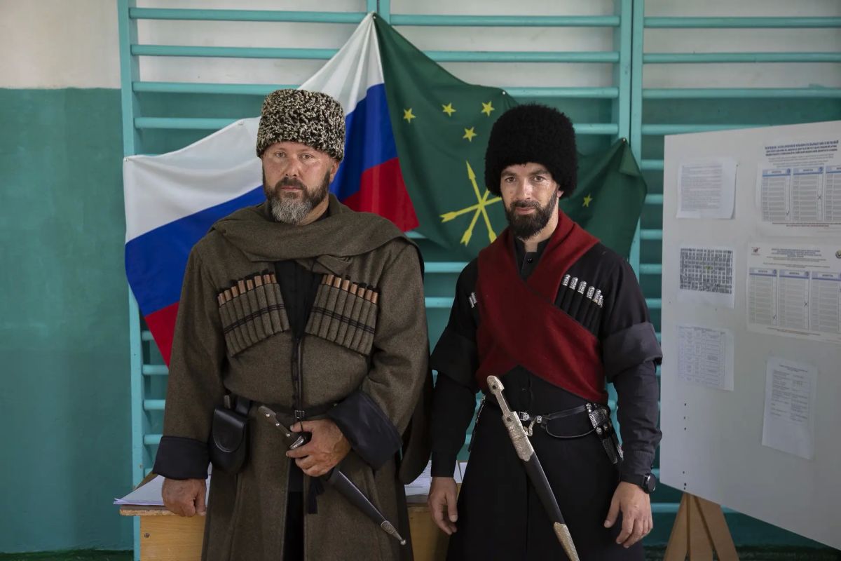 Всадники «Шыу Хасэ» проголосовали на выборах в Майкопе Всадники «Шыу Хасэ» проголосовали на выборах в Майкопе