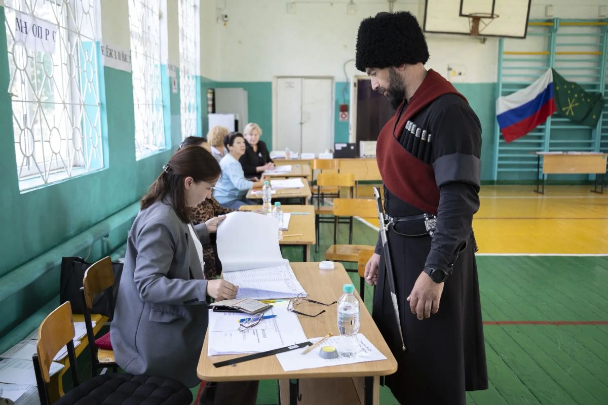Всадники «Шыу Хасэ» проголосовали на выборах в Майкопе Всадники «Шыу Хасэ» проголосовали на выборах в Майкопе