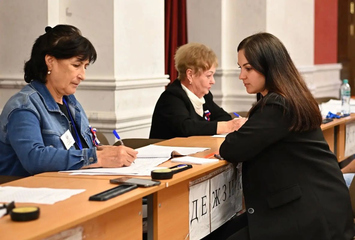 В Майкопе стартовал заключительный день голосования В Майкопе стартовал заключительный день голосования