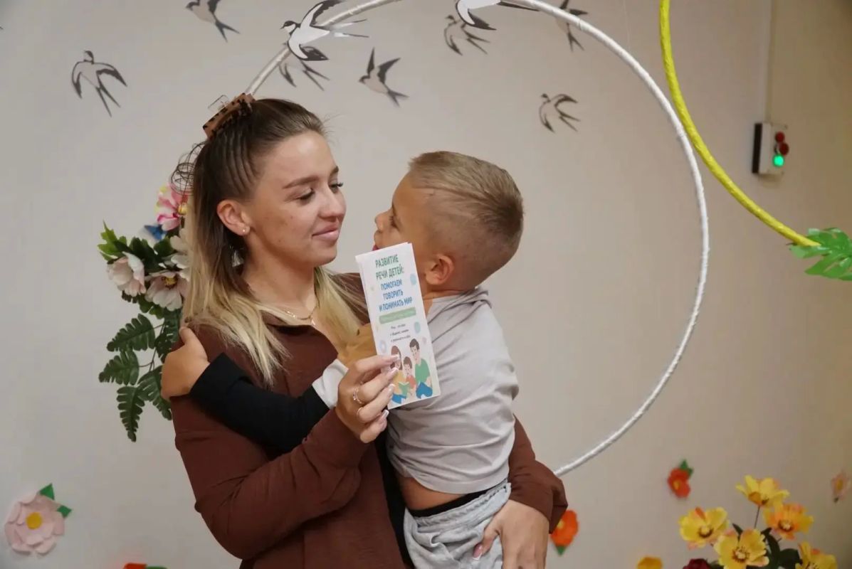 Акция «Лестница любви» от Адыгейского педагогического колледжа им. Х. Андрухаева: тепло, забота и путь к профессиональному росту! Акция «Лестница любви» от Адыгейского педагогического колледжа им. Х. Андрухаева: тепло, забота и путь к профессиональному росту!