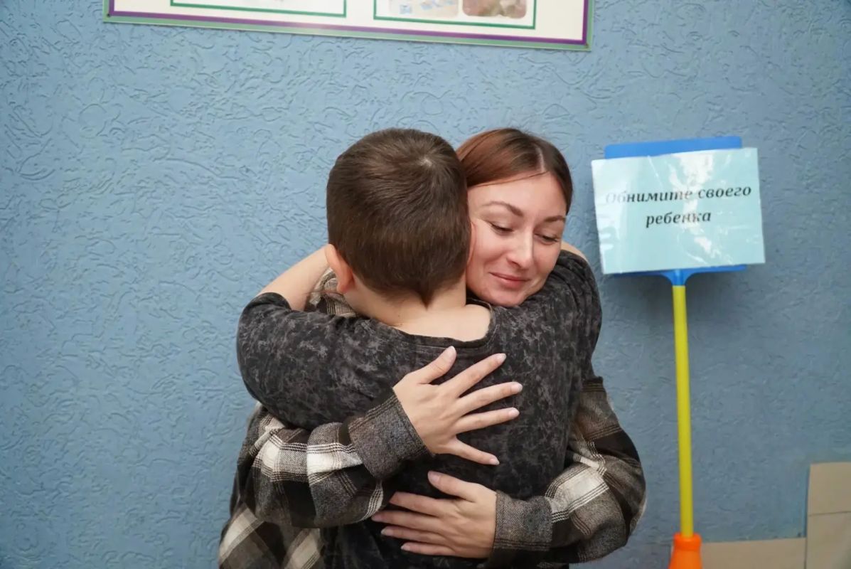 Акция «Лестница любви» от Адыгейского педагогического колледжа им. Х. Андрухаева: тепло, забота и путь к профессиональному росту! Акция «Лестница любви» от Адыгейского педагогического колледжа им. Х. Андрухаева: тепло, забота и путь к профессиональному росту!