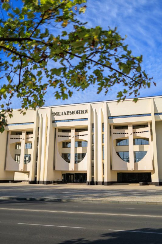 Мурат Кумпилов: Золотой октябрь в Майкопе Мурат Кумпилов: Золотой октябрь в Майкопе